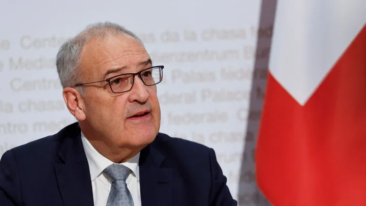 İsveçrə prezidenti bu vəzifəsindən gedir 