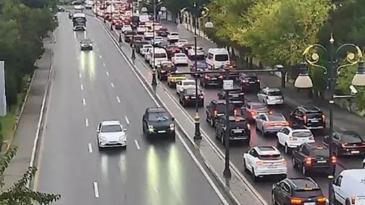 Bu yollarda tıxac var -