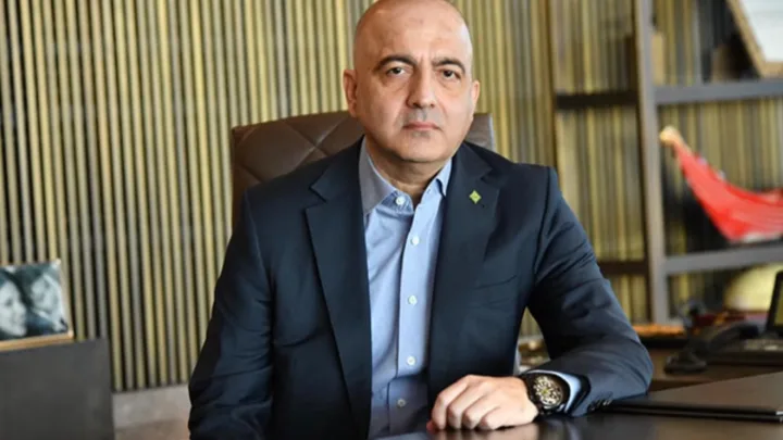 Vurulan gəmi Mübariz Mənsimova məxsusdur? -
