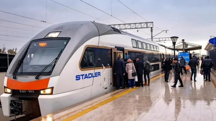 Bu istiqamətlərdə əlavə qatar reysləri təyin edildi