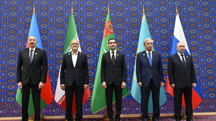 İlham Əliyev Xəzər Ekoloji Sammitində çıxış etdi