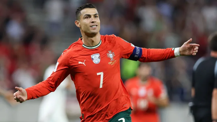 Ronaldo millidən uzaqlaşdırıldı