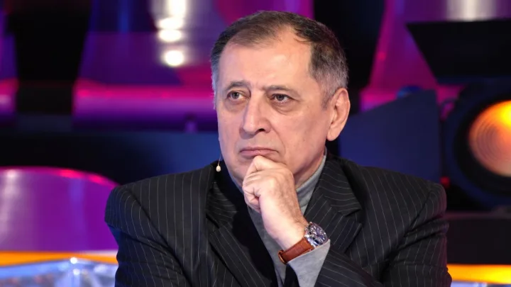“Məktəbə dini baxışları aparmaq olmaz” - 