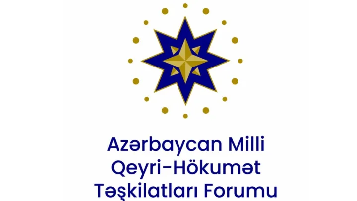 Məktəblərdə geyim qaydaları ilə bağlı müzakirələrin siyasiləşdirilməsini pisləyirik -