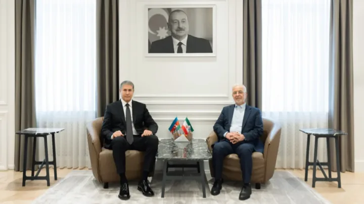 Vilayət Eyvazov iranlı həmkarı ilə görüşdü