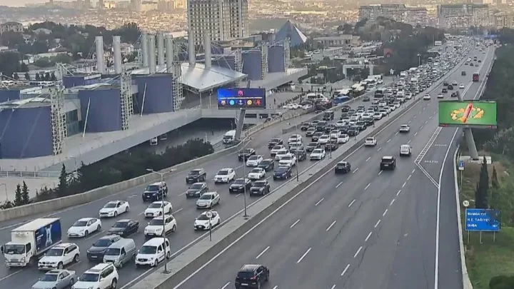 Bakının bu yollarında tıxac yarandı