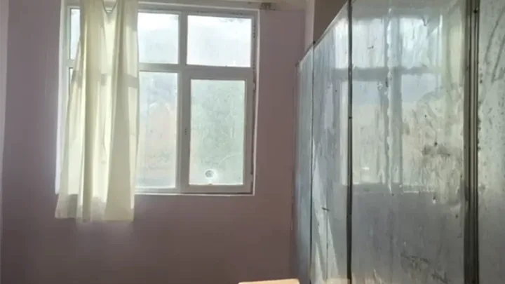 Məktəbə hücum edildi -