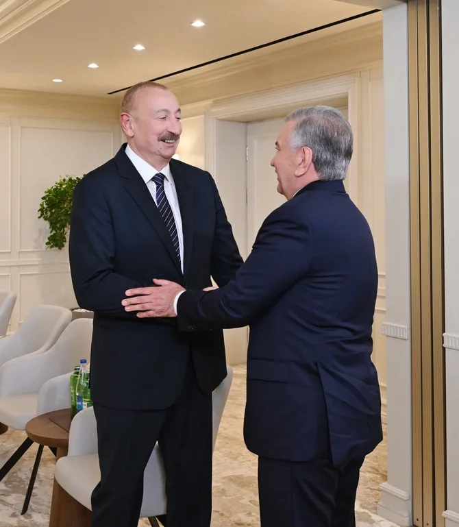 İlham Əliyev Özbəkistan Prezidenti ilə görüşdü