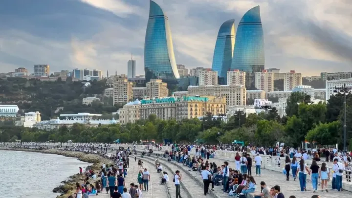 Azərbaycan əhalisinin sayı artıb