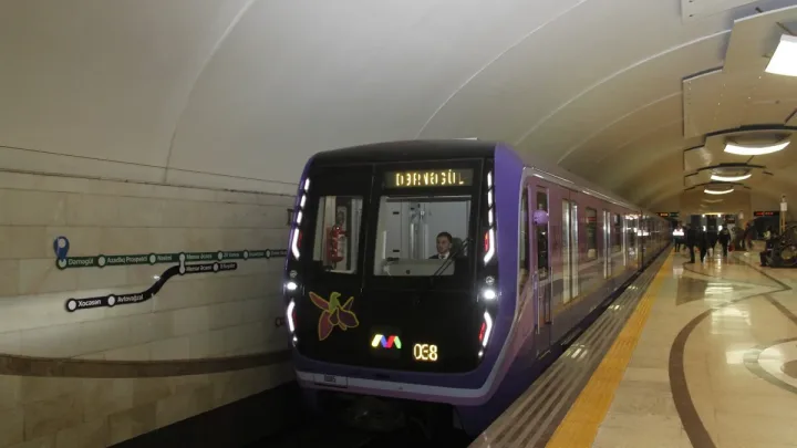 Metrodan istifadə edənlərin sayı açıqlandı