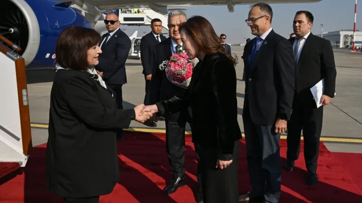 Sahibə Qafarova Qırğızıstana getdi