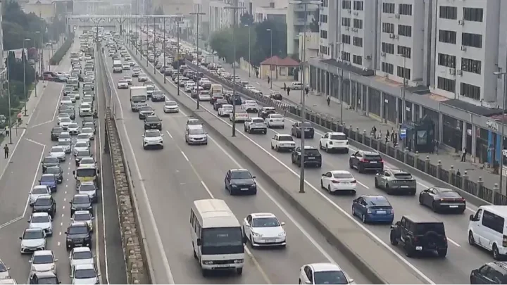 Bakının bu yollarında tıxac yarandı -
