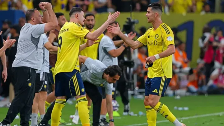 Ronaldonun ümumi qazancı 2 milyard dollara çatdı