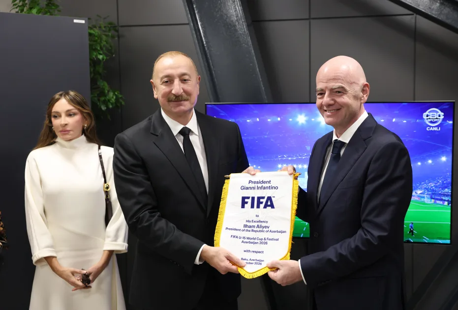 Prezident FIFA U-15 dünya çempionatının və festivalının açılış mərasimini izləyir - — foto 11