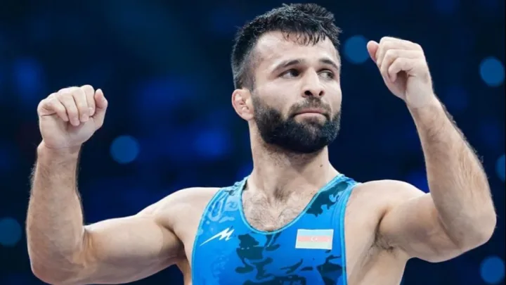 Eldəniz Əzizli beşqat dünya çempionu oldu