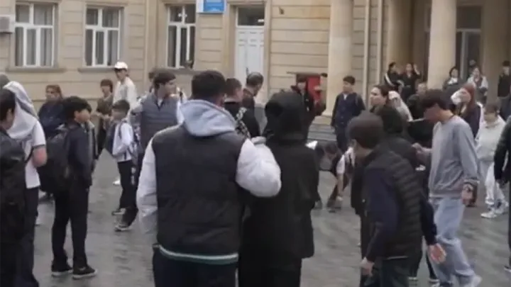 Bakıda məktəbdəki insidentlə bağlı məlumat təkzib edildi