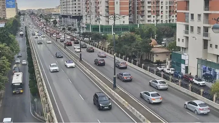 Bu yollarda tıxax var -