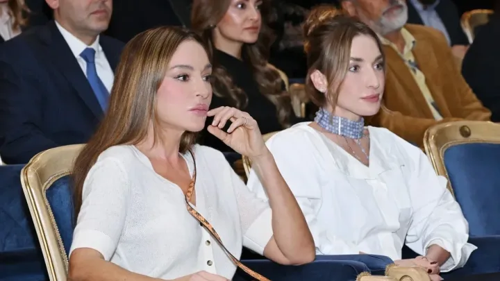 Mehriban Əliyeva "Qağayı" tamaşasının təqdimatında iştirak edib -