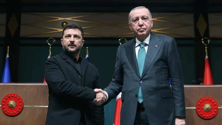 Zelenski danışıqların Türkiyədə olmasını istəyir