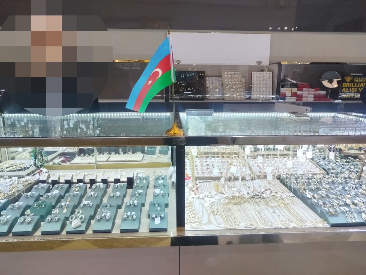 “Univermaqda nə POS-terminal var, nə də çek verilir” -