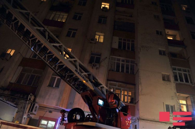 Bakıda BDU müəllimlərinin yaşadığı binada yanğın söndürülüb -