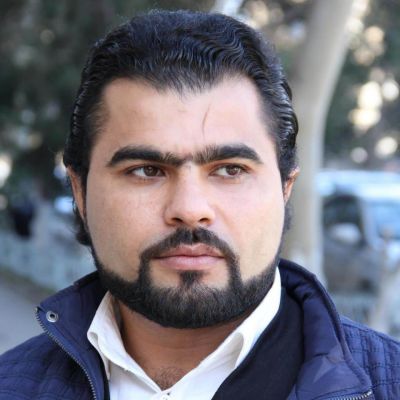 Yazarlar Mövludun intiharından danışdı