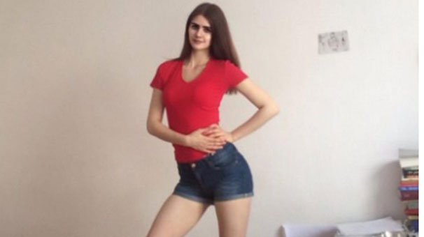 Bu qız bakirəliyini satışa çıxartdı