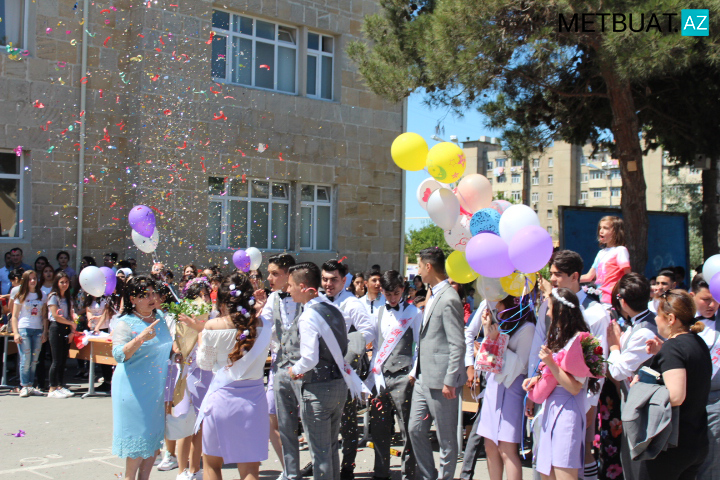 ​Bakı məktəblərində son zəng keçirilir