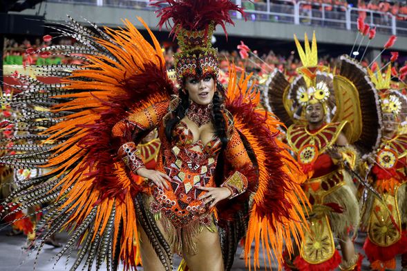 Möhtəşəm Rio karnavalı başladı -