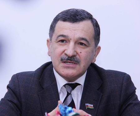 Azərbaycanda millət vəkilinin iki banka kredit borcu var