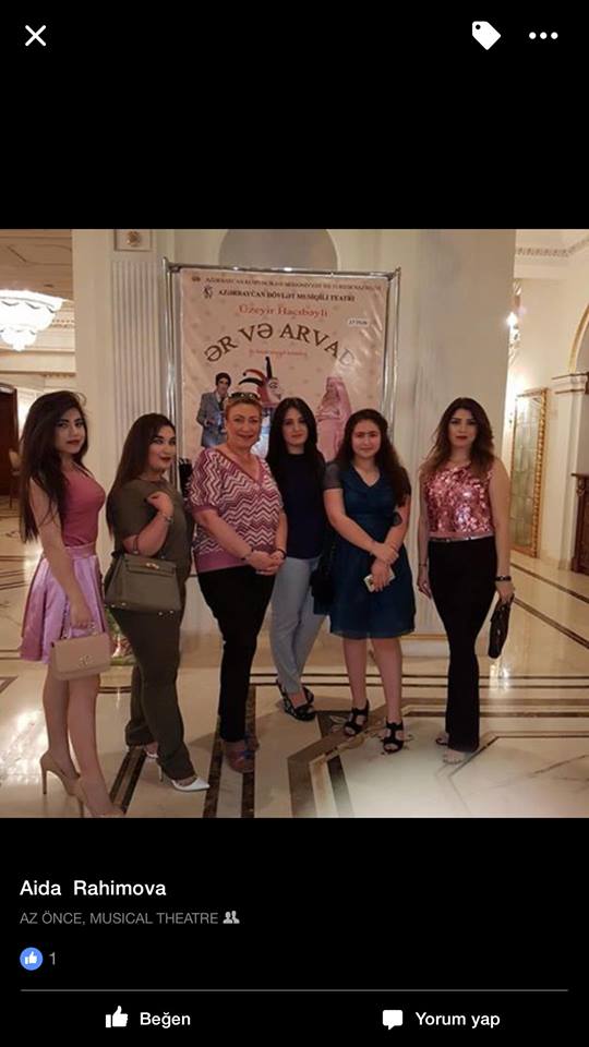 Hacıbaba Bağırovun qızı sərgi keçirdi