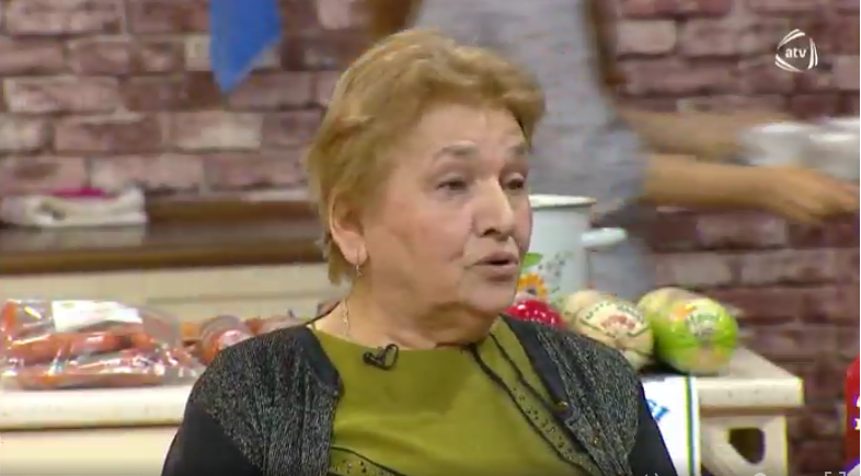 Bu da Azər Axşamın anası
