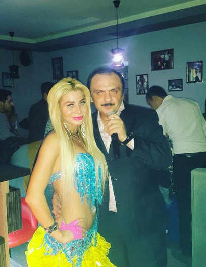 "Saat 4-də Anar Nağılbazı iki tanışıyla söhbət edərək evlərinə tərəf gedəndə gördüm"