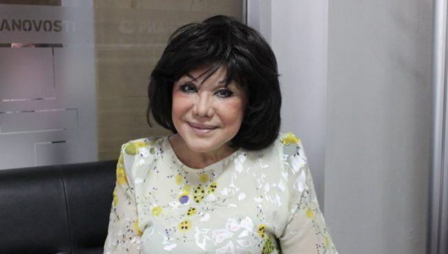 Səmranın açıq-saçıq klipi gündəmdən düşmür - 