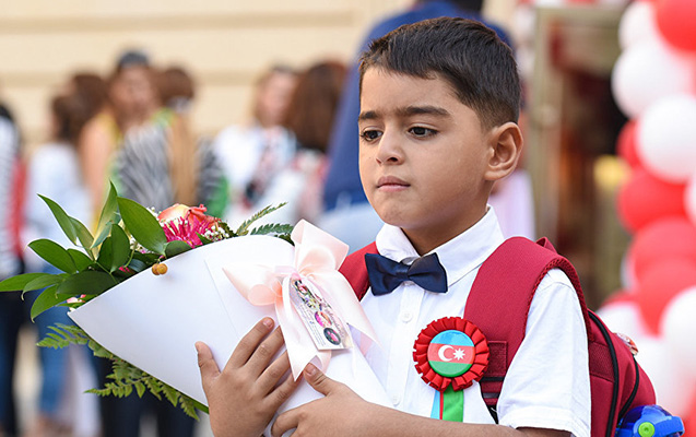 Bu gün Azərbaycanda Bilik Günüdür -