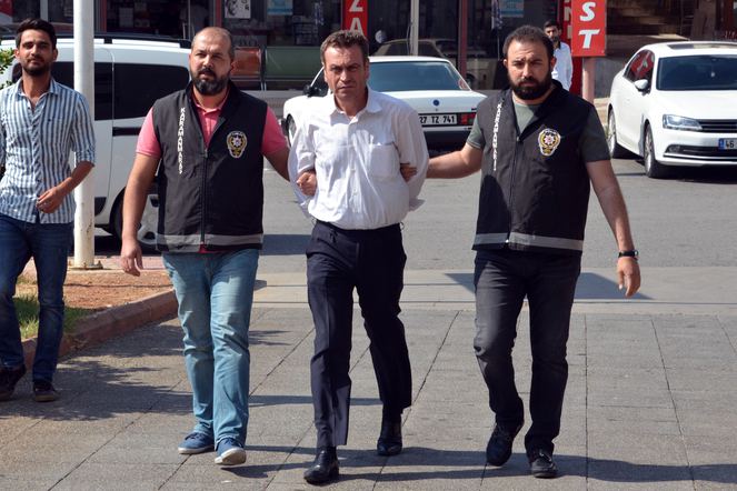 ŞANTAJ!Qızının çılpaq fotolarıyla və daha nələr-nələr...