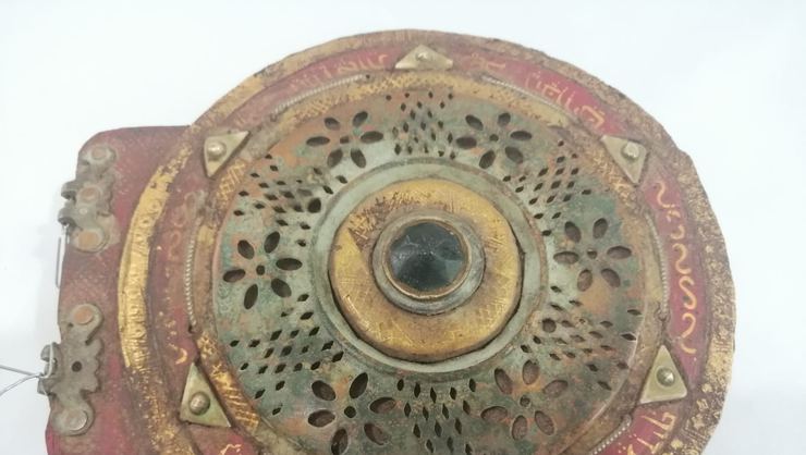 1100 yaşı var