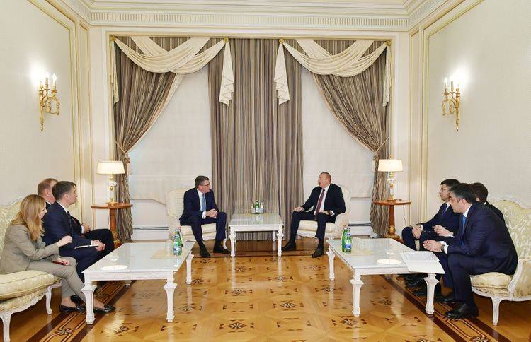 İlham Əliyev CISCO şirkətinin nümayəndə heyətini qəbul etdi - 