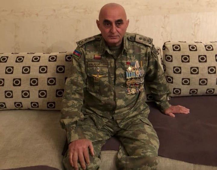 Həbsdən buraxılan polkovnikin FOTOSU yayıldı