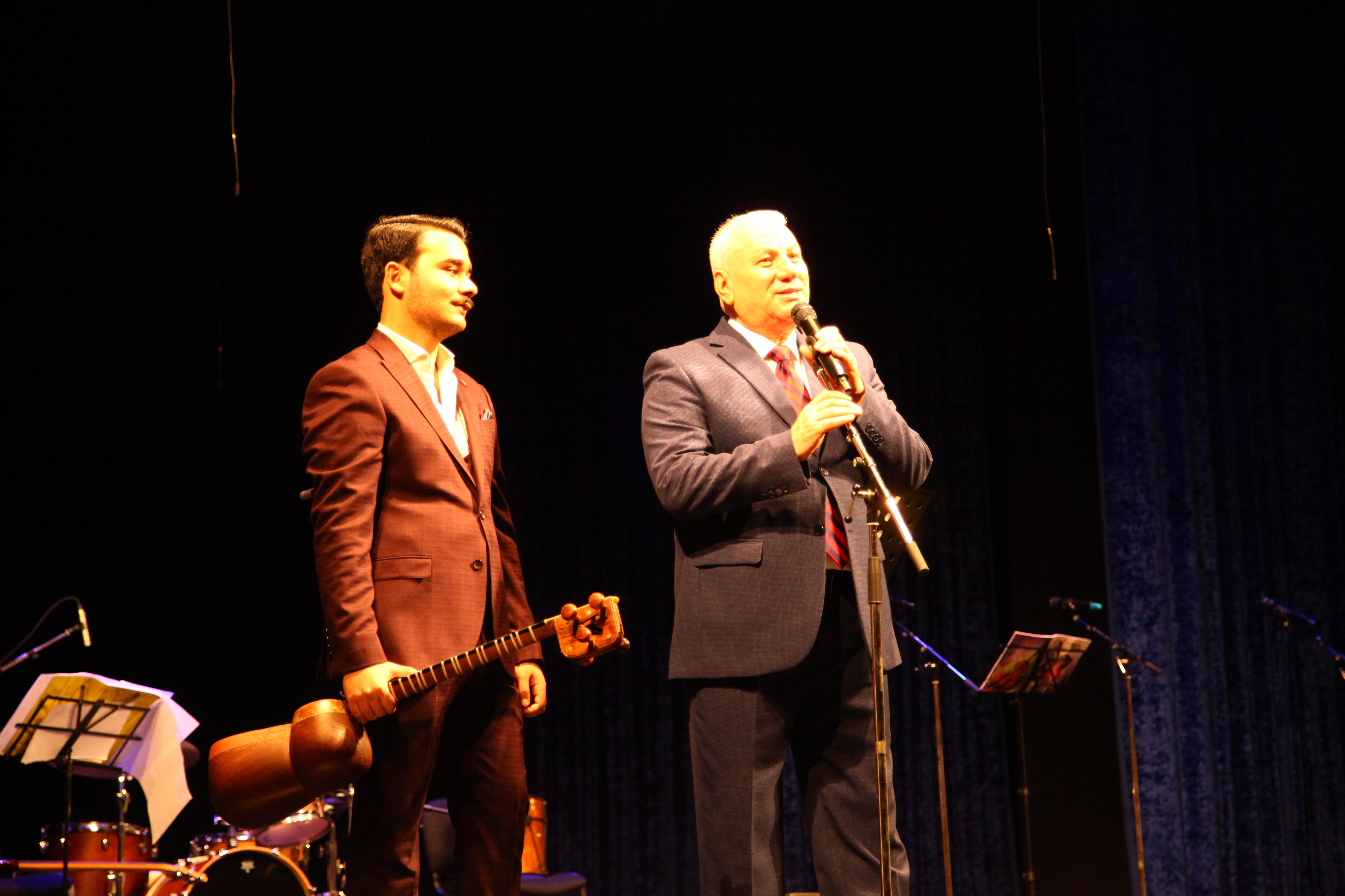 Akademik Musiqili Teatrda Prezident təqaüdçüsü solo konsert verib - 