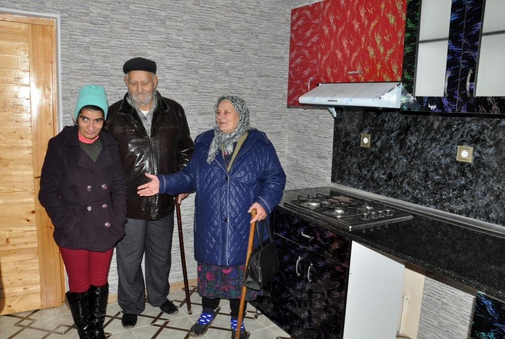 Prezidentin tapşırığı ilə bu şəxslərə ev verildi - 