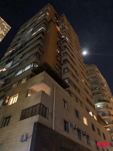 Bakıda hündürmərtəbəli binada YANĞIN -