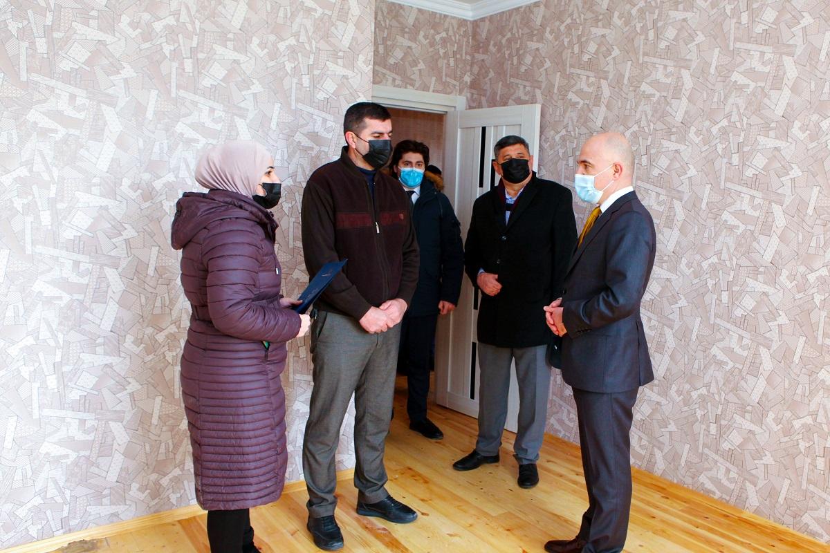 Şəhid ailələri və müharibə əlillərinə 30 mənzil verilib -