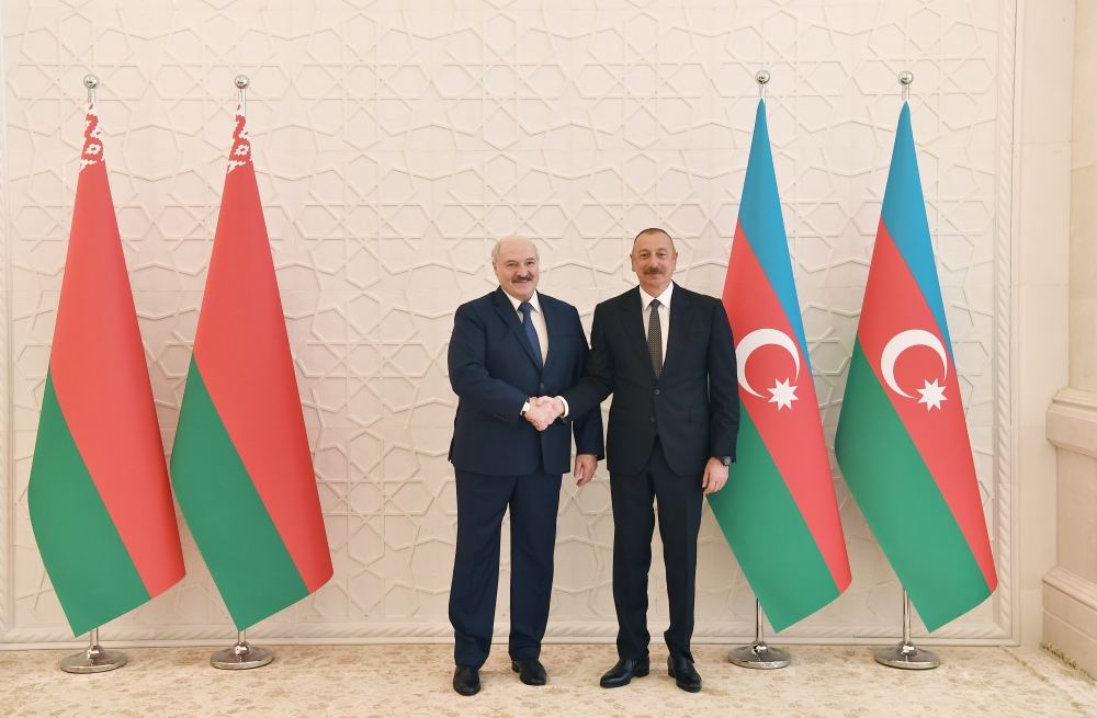İlham Əliyev və Aleksandr Lukaşenkonun təkbətək görüşü başlayıb -