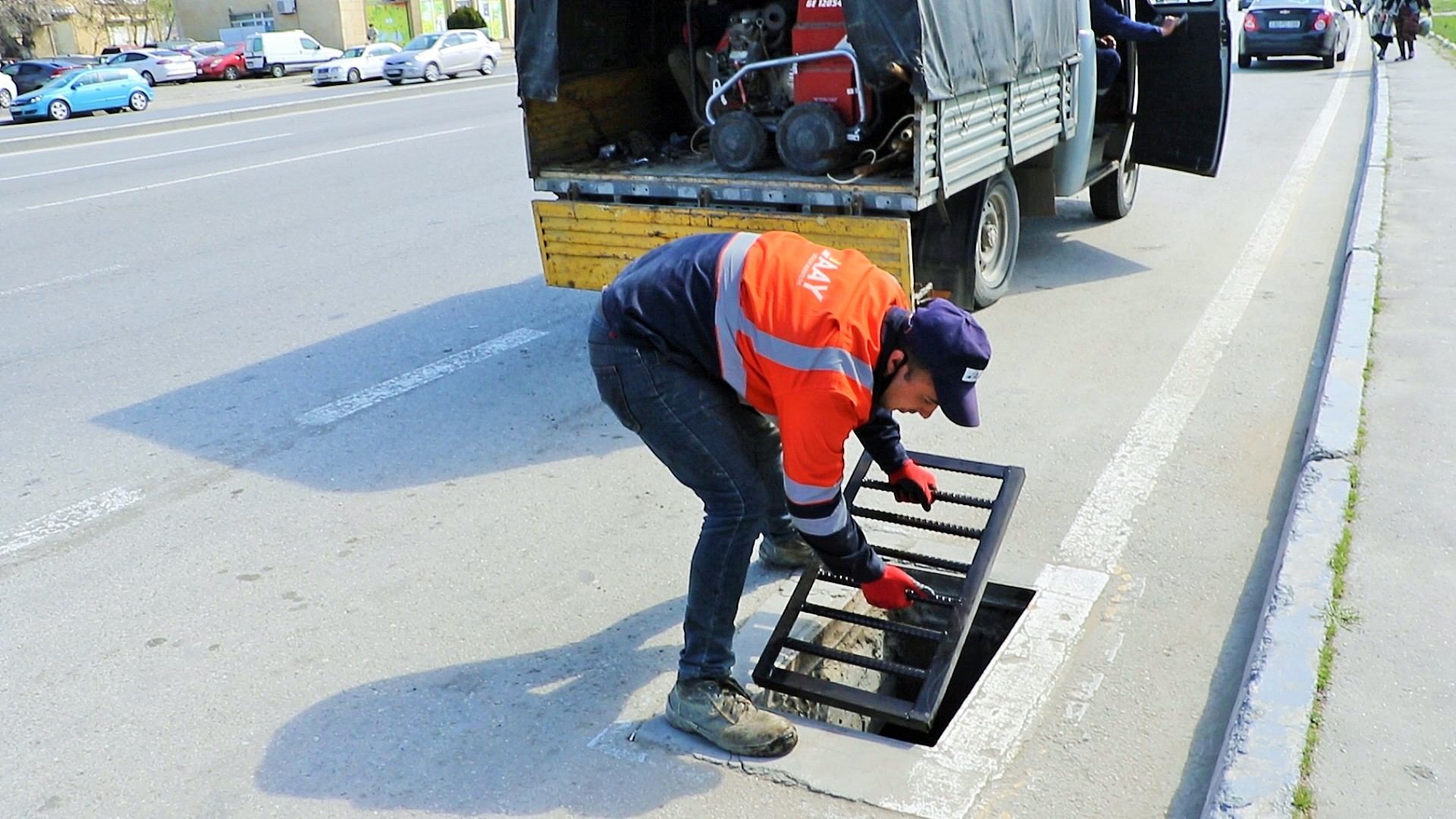 Oğurlanmış yağış barmaqlıqları bərpa olundu - 